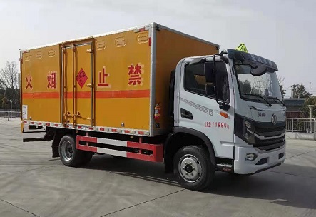 ��������CLW5121XQYE6�ͱ����������䳵